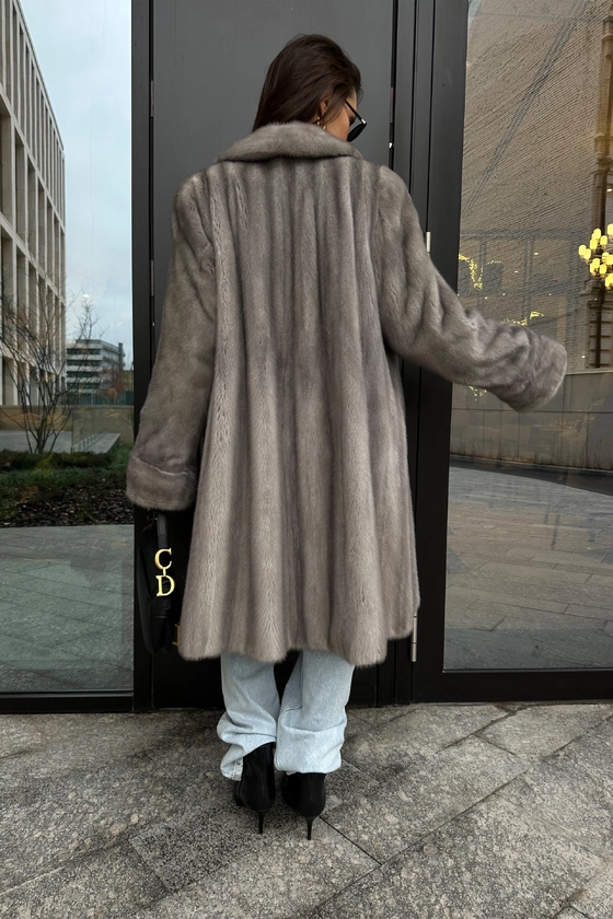 Вінтажна норкова шуба 