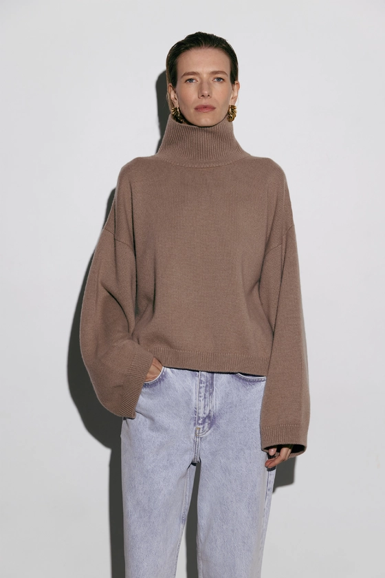 Светр укорочений оверсайз 