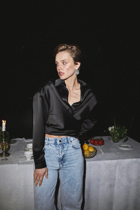 Блуза атласна на зав'язку з довгими кінцями 