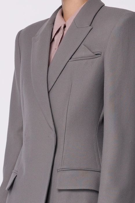 Пальто приталене з акцентним плечем