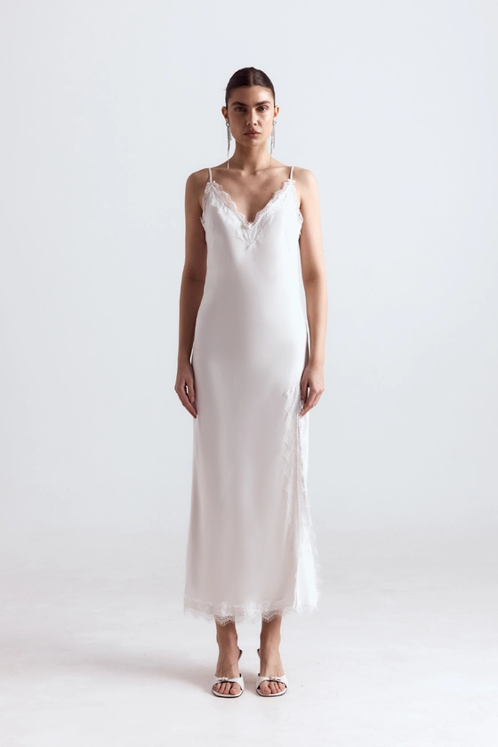 Maxi dress with lace 