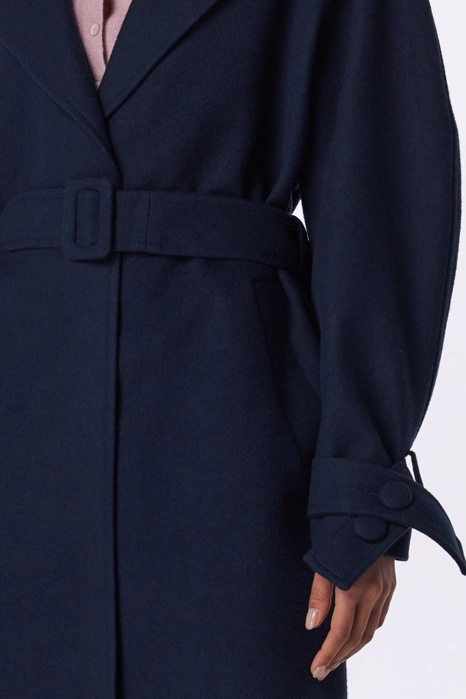 Maxi coat with dropped sleeves