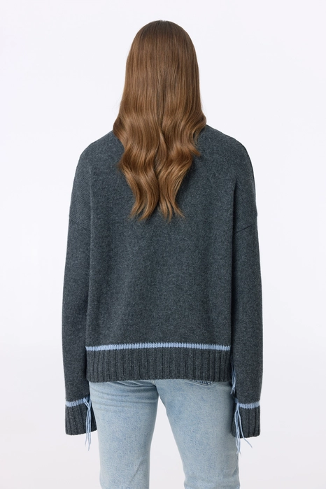 Contrast sweater