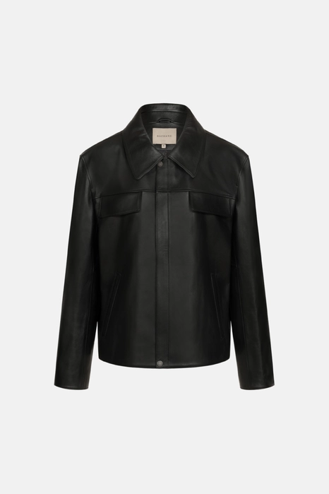 Куртка шкіряна з карманами клапанами