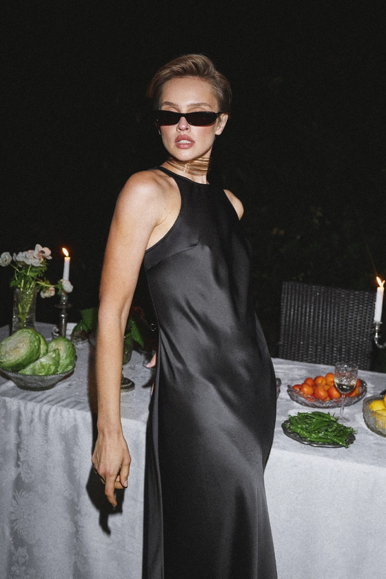 Сукня максі атласна 