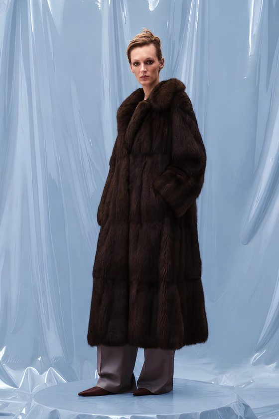 Vintage sable fur coat - photo 3