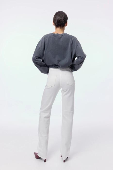 Cool girl jeans