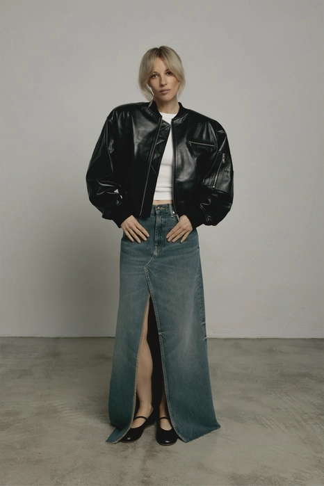 Бомбер укорочений з кишенею на рукаві