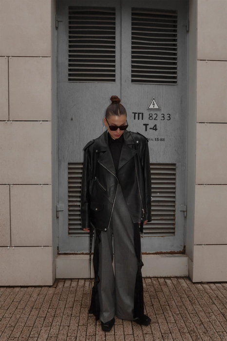 Куртка шкіряна з підплічниками та поясом