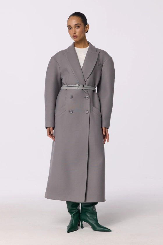 Двобортне пальто з акцентним плечем 