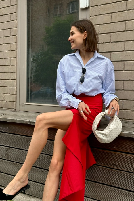 Спідниця котонова міні з відрізаною деталлю