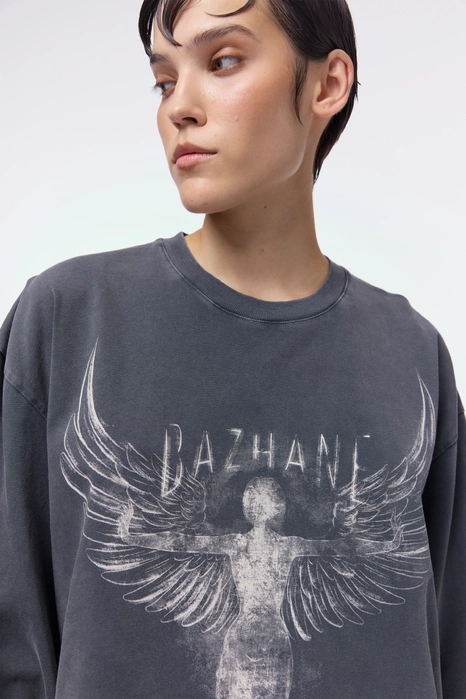 Лонгслів у вінтажному стилі з принтом Янгол