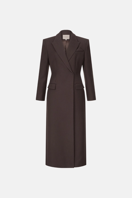 Пальто приталене з акцентним плечем 