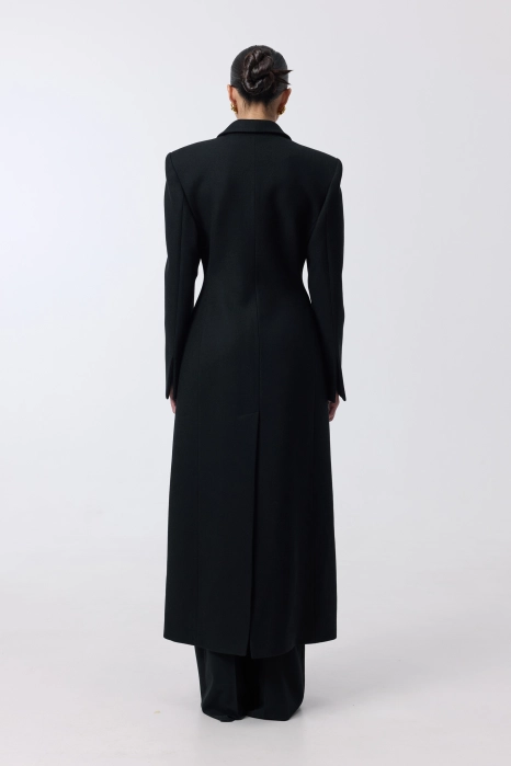 Fitted coat with accent shoulders