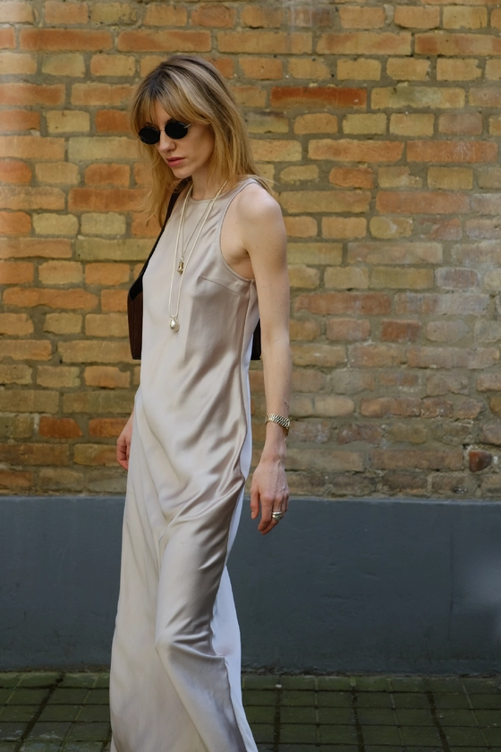 Сукня максі атласна 