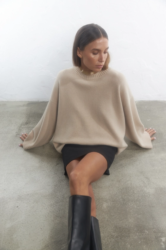 Светр подовжений оверсайз 