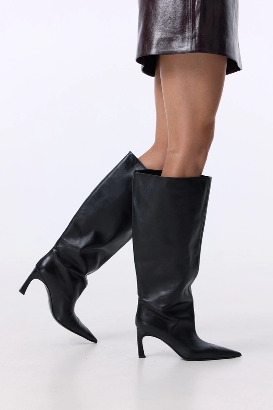 Onyx high boots 