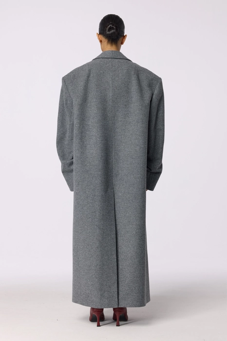 Straight-cut coat with gathered sleeves