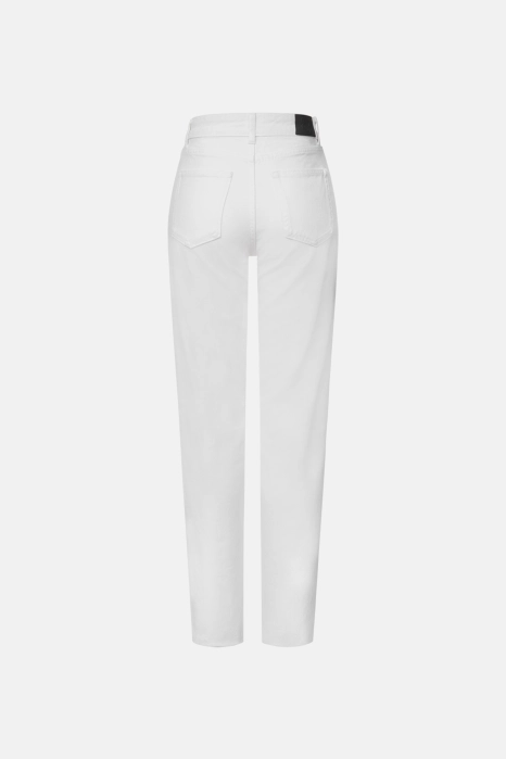 Cool girl jeans