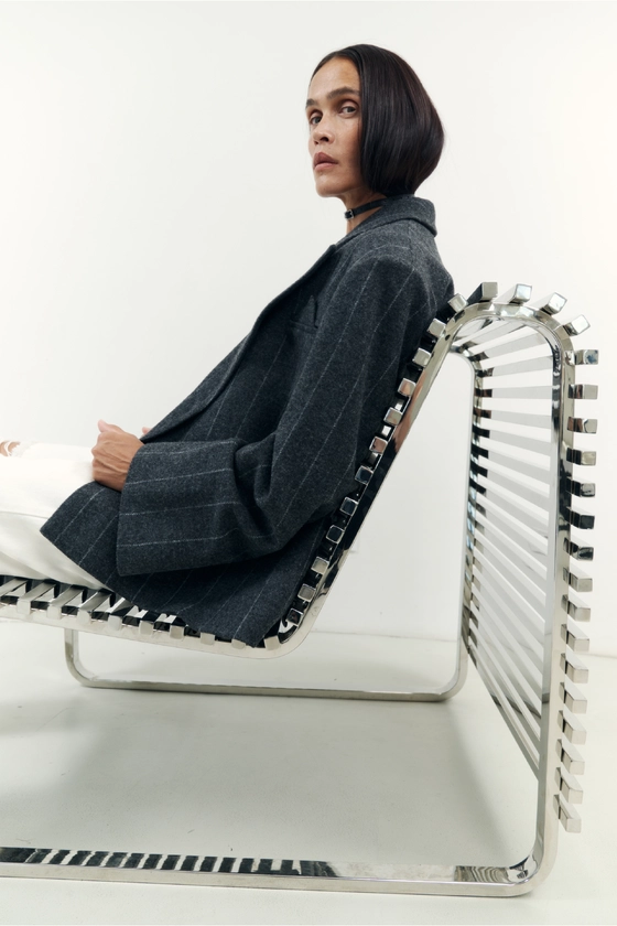 Пальто-жакет оверсайз з трикутничком 