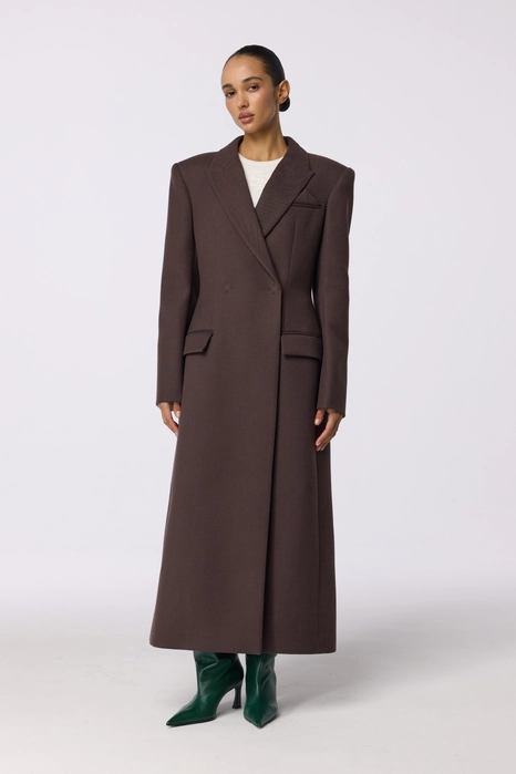 Пальто приталене з акцентним плечем