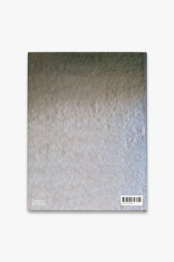 Книга Quiet Spaces 