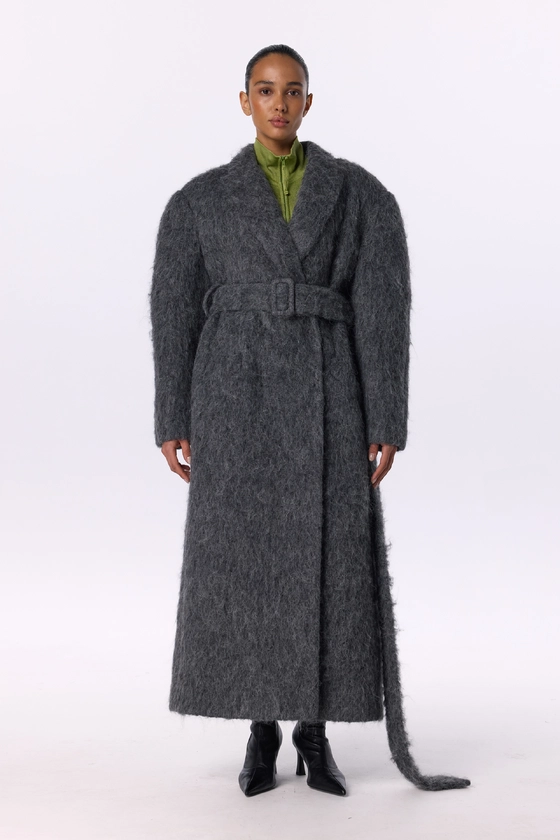 Двобортне пальто з альпаки з акцентним плечем 