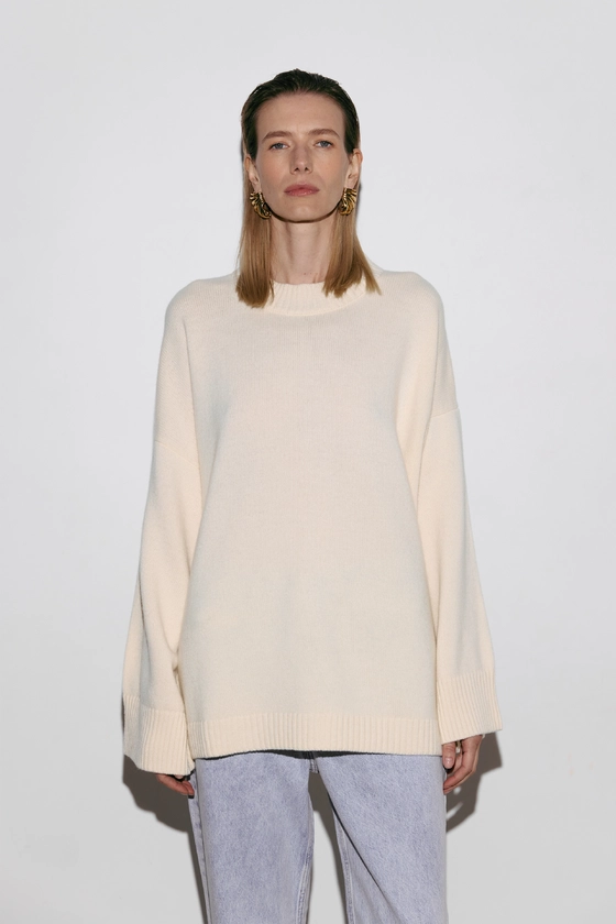 Светр подовжений оверсайз 