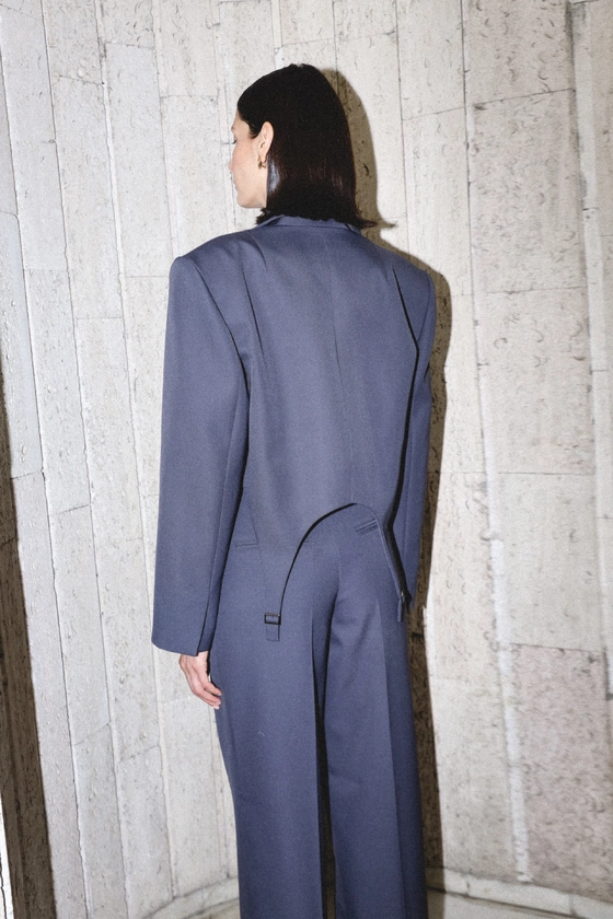 Жакет кроп вовняний з гартерами 