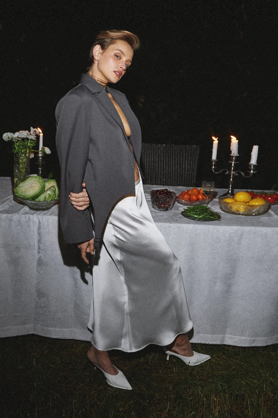 Спідниця міді атласна 