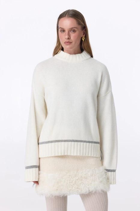 Contrast sweater