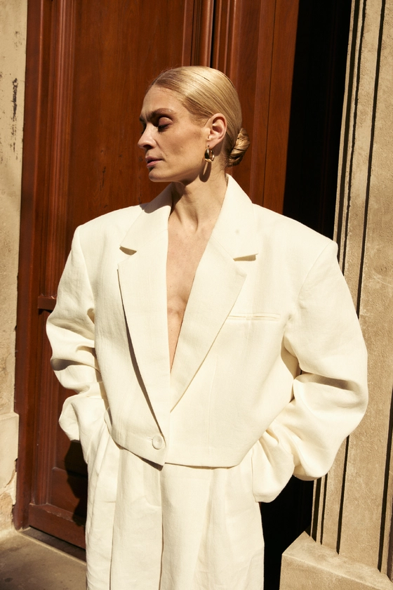 Жакет кроп лляний зі збіркою на рукаві 