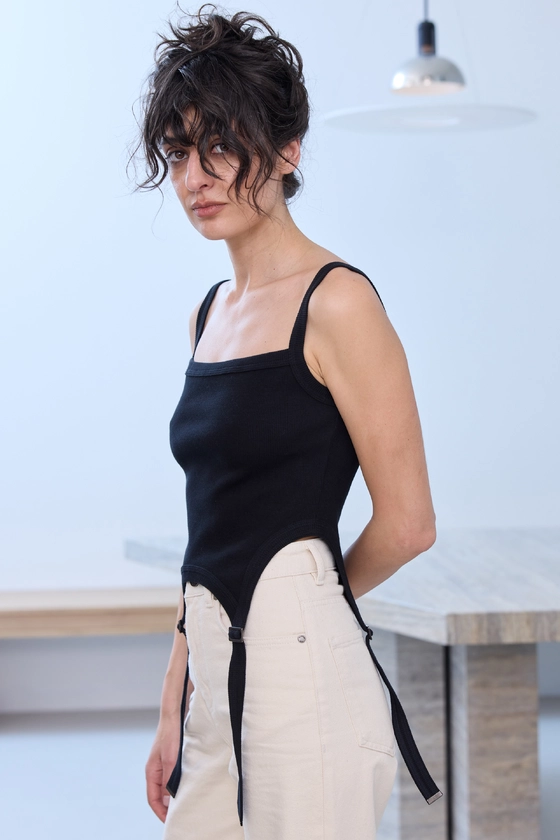 Майка з гартерами 