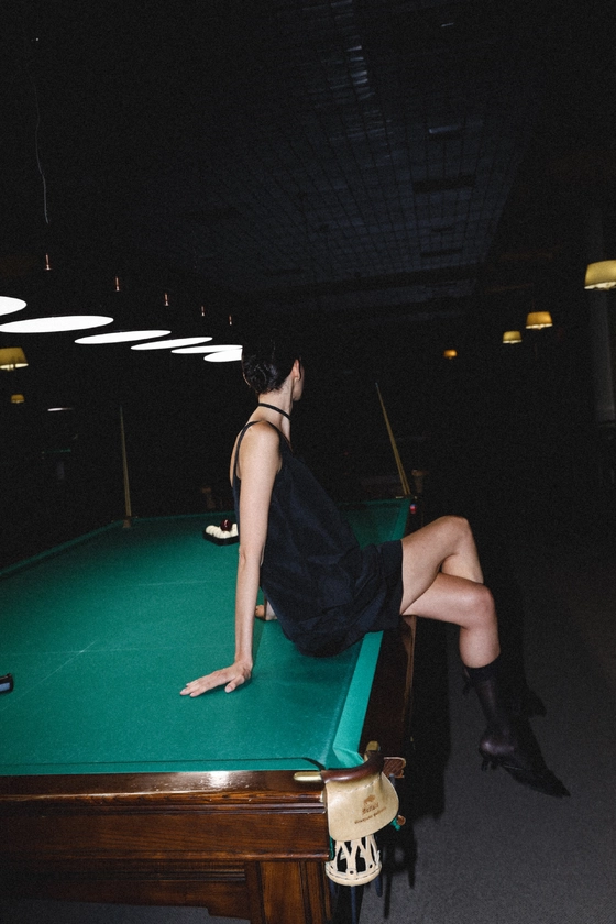 Сукня-трапеція на тонких бретелях 