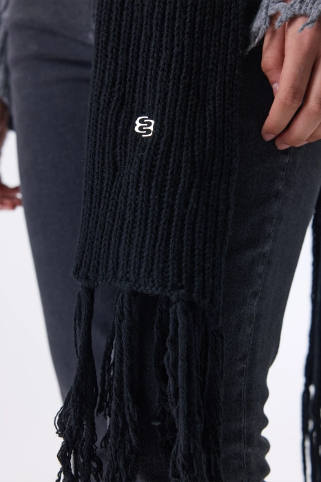 Momentum Scarf