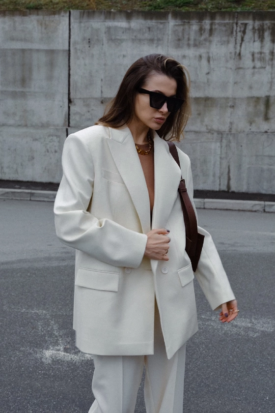 Жакет вовняний двобортний оверсайз з підплічниками 