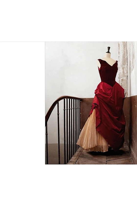 Книга Azzedine Alaia: A Couturier's Collection 