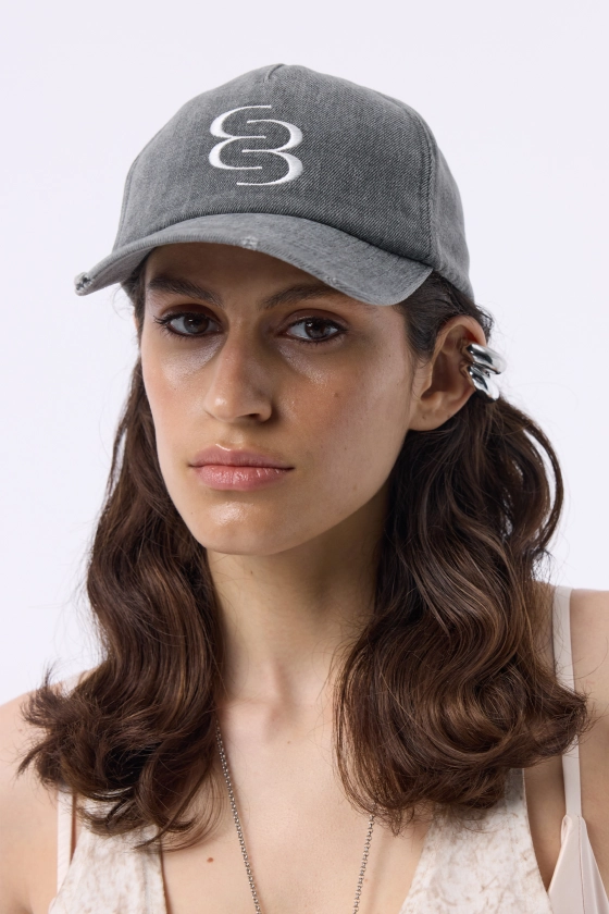 Кепка Bazhane з вишивкою BB 