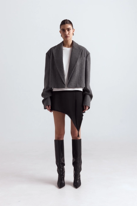 Пальто кроп зі збіркою на рукаві