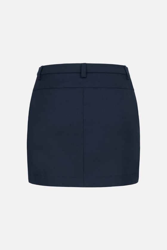 Woolen mini skirt with a mid-length fit 