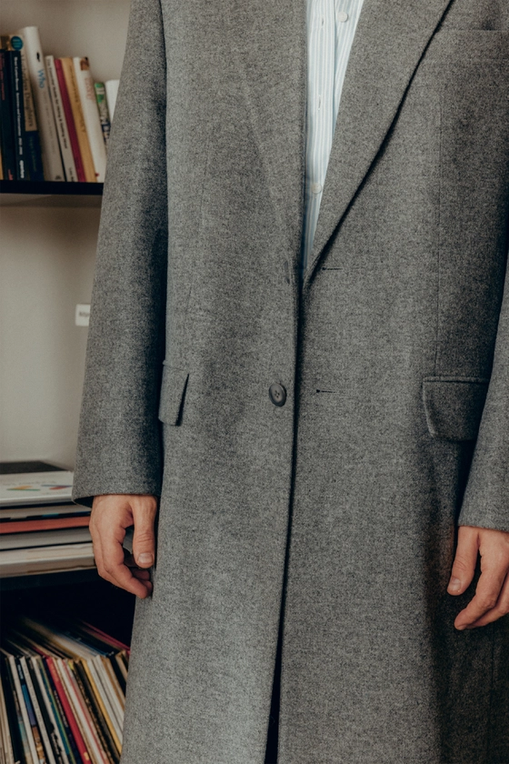 Пальто прямого крою 