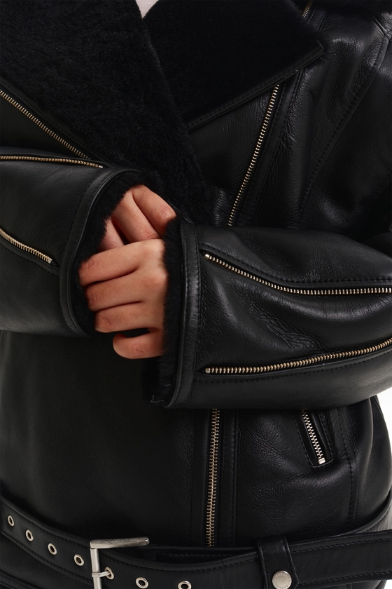 Дублянка оверсайз з ременем 