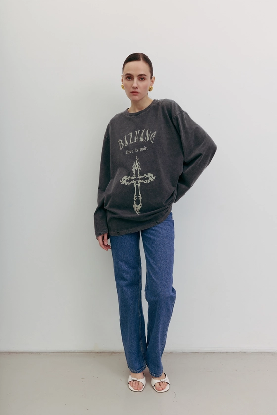 Лонгслів у вінтажному стилі з принтом Хрест 