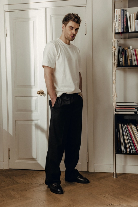 Oversized men's T-shirt