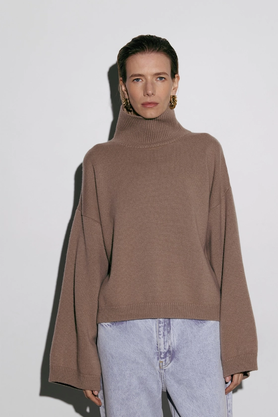 Светр укорочений оверсайз 