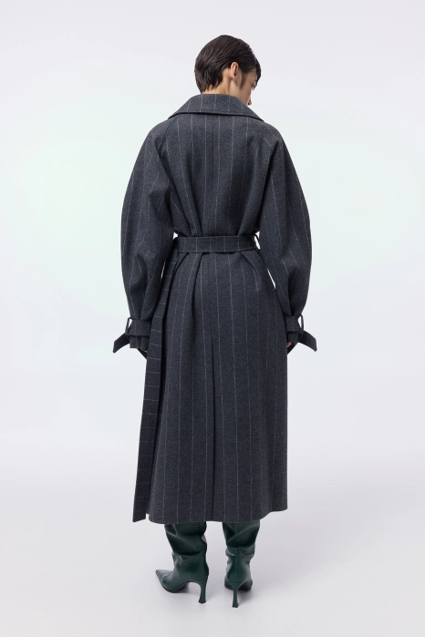 Maxi coat with dropped sleeves