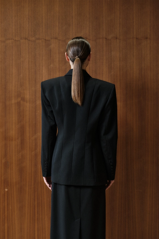 Жакет вовняний однобортний, приталений 