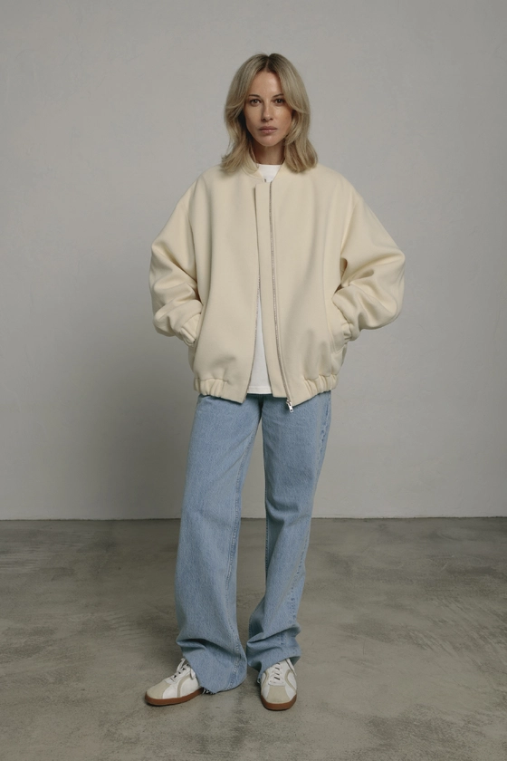 Бомбер з пальтової тканини 