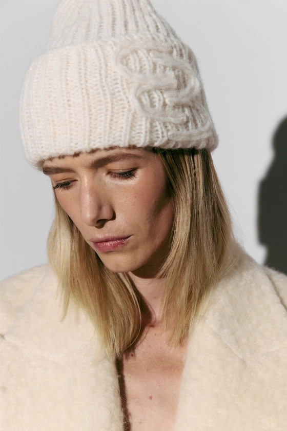 Fluffy beanie - photo 4