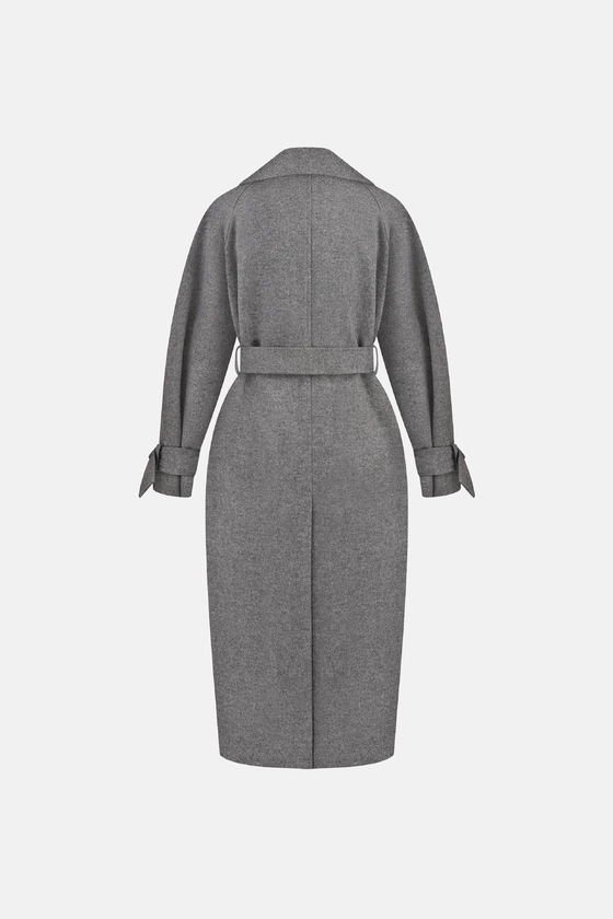 Maxi coat with dropped sleeves 